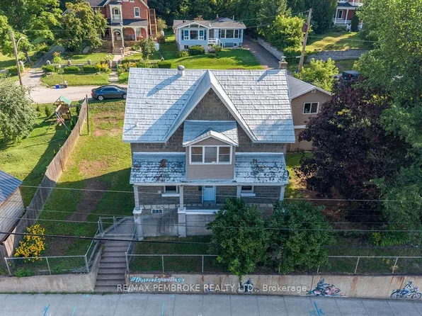 131 Bonnechere St W, Bonnechere Valley, ON K0J 1T0