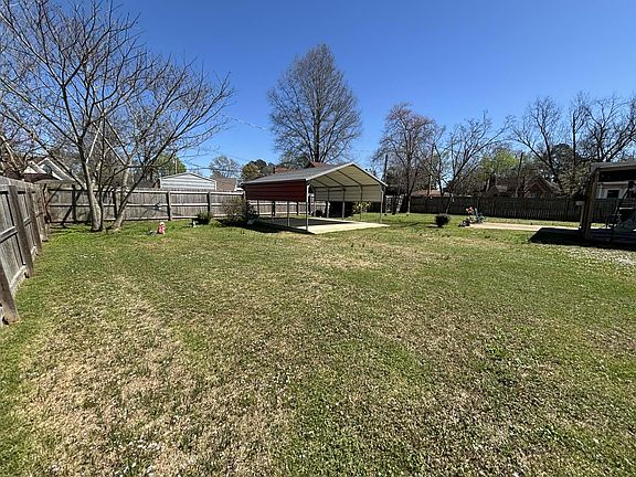 4th image of 207 7th St S