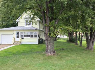 25 4th St NW, Glenwood, MN 56334