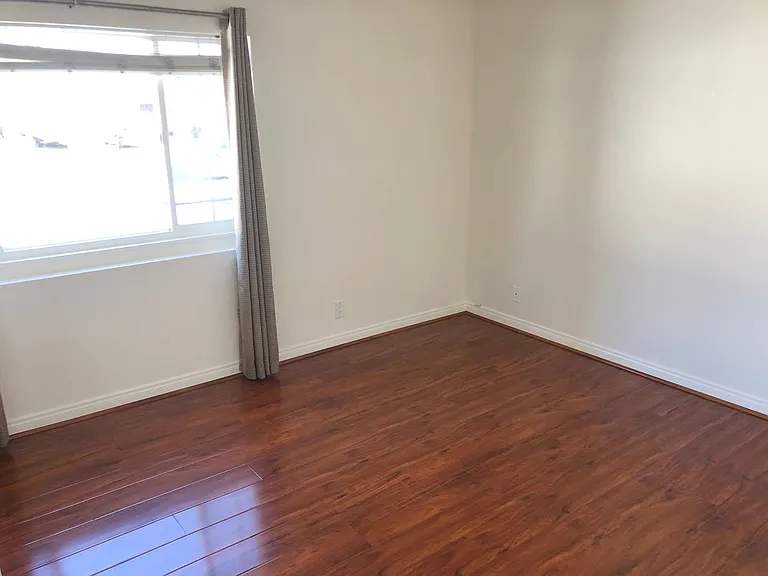 6542 Bishop Dr — Photo 11