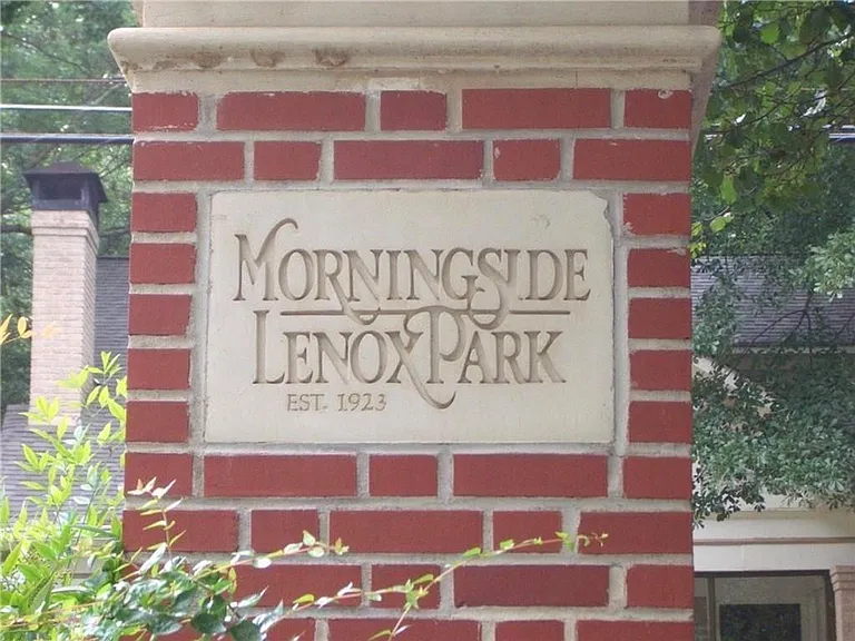 961 E Rock Springs Rd NE — Photo 36