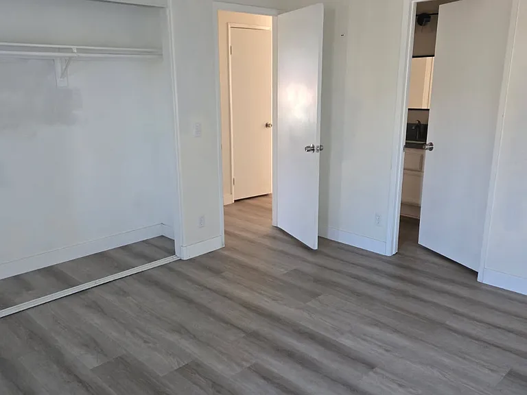 13533 Fox Point Rd — Photo 4