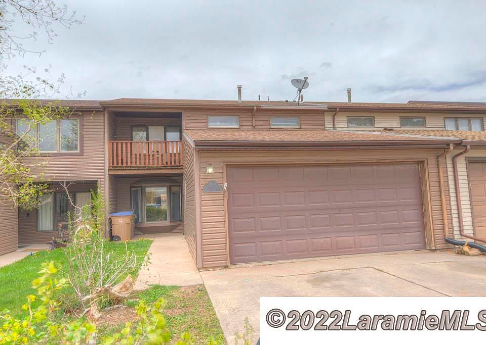 1st image of 1717 E Boswell Dr