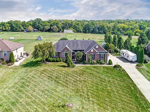 4th image of 6916 Quarterhorse Dr