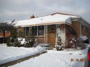 18511 Holland Ave, Eastpointe, MI 48021