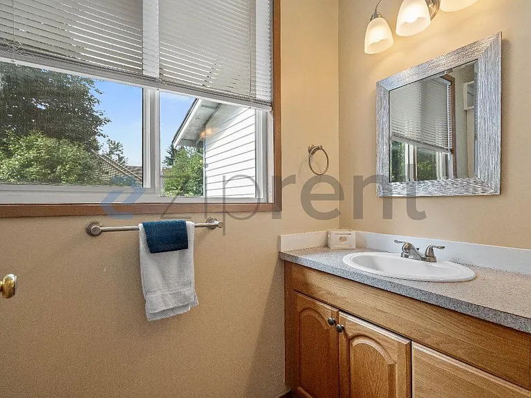 13005 NE 109th Pl — Photo 10