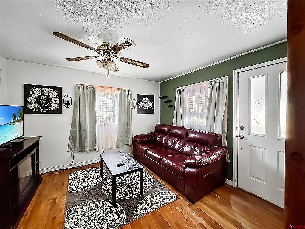 1 bed, 580 sqft, $1,105 — Photo 2