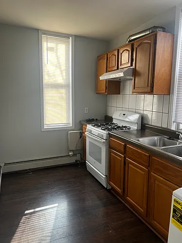 335 E Girard Ave #1 Photo 1