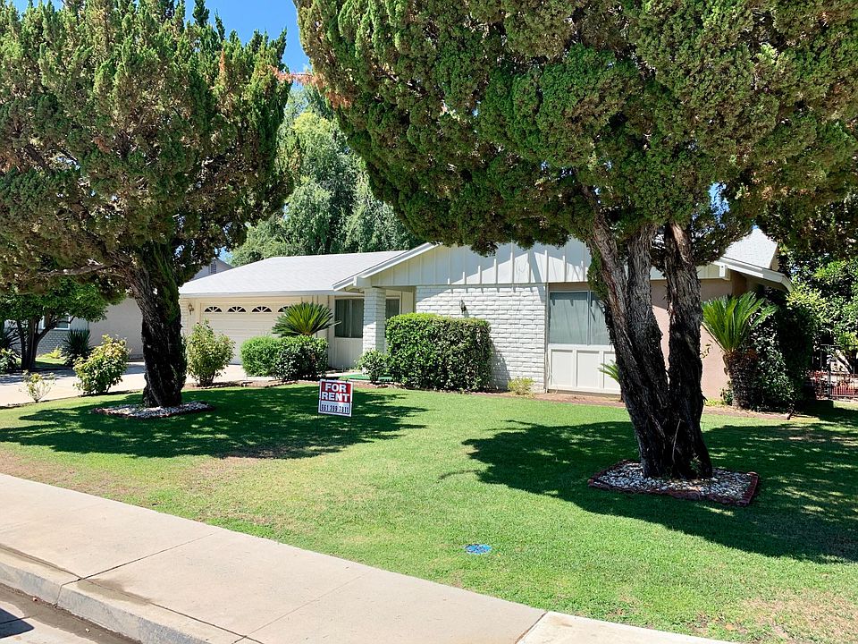 201 River Oaks Dr.