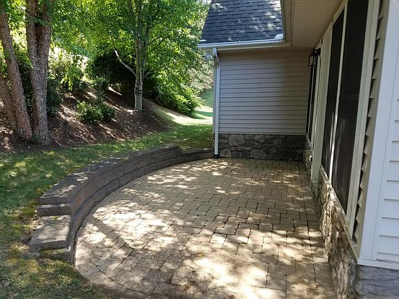5th image of 5218 Bradford Cir