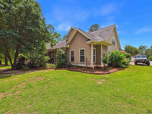 5th image of 4041 Roundtop Cir