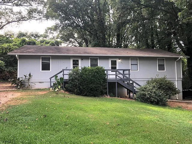 222 Mabry Dr — Photo 1