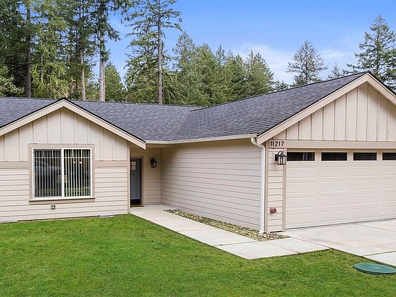 2nd image of 11217 Country Club Place