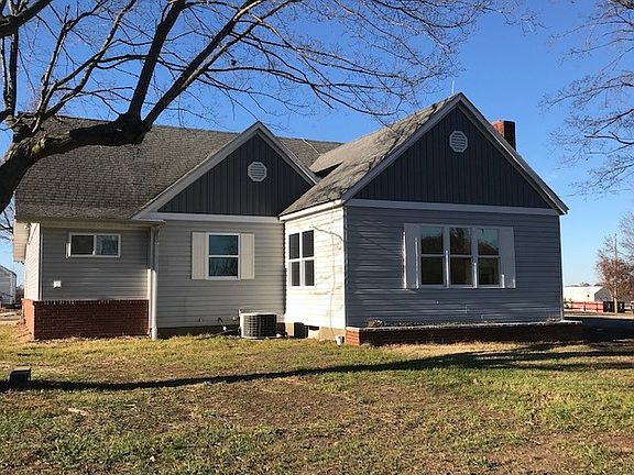 Front of house facing road