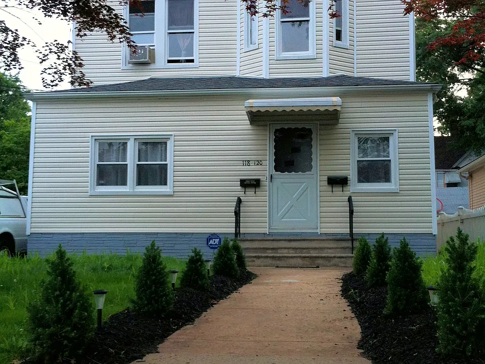 Building Photo 4