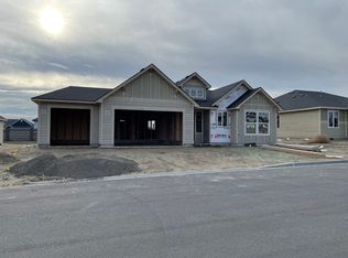 8355 Gardner St, West Richland, WA 99353