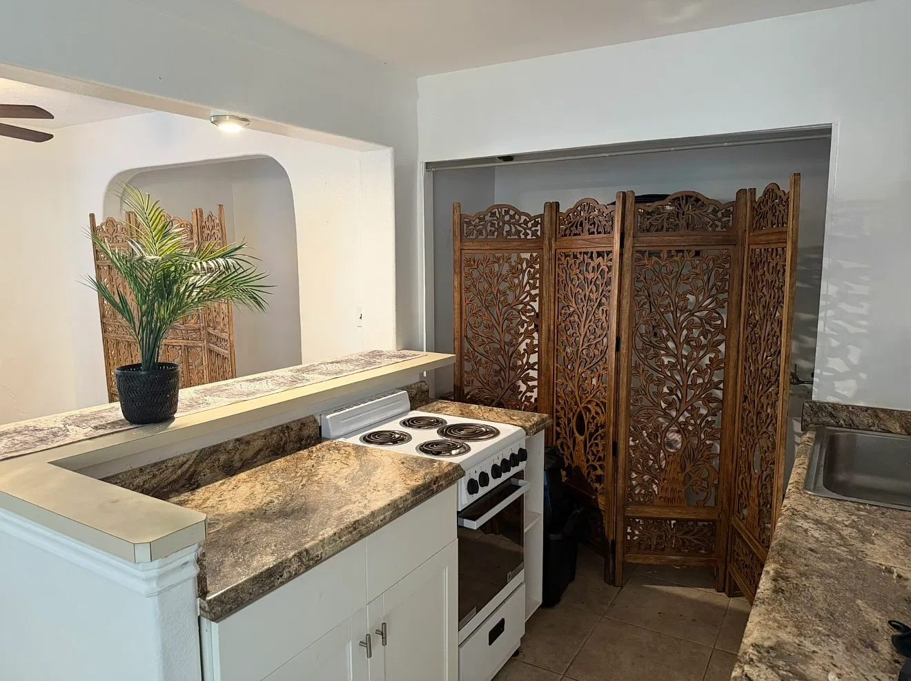 3 bed, 1610 sqft, $3,100 — Photo 2
