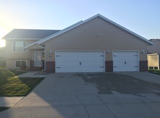 311 Pine Brooke Dr, Clear Lake, IA 50428