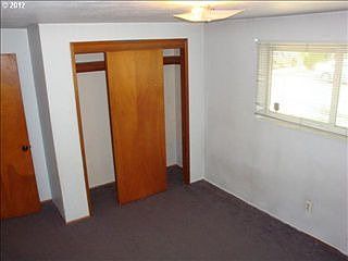 4th image of 1811 Wilson Ave