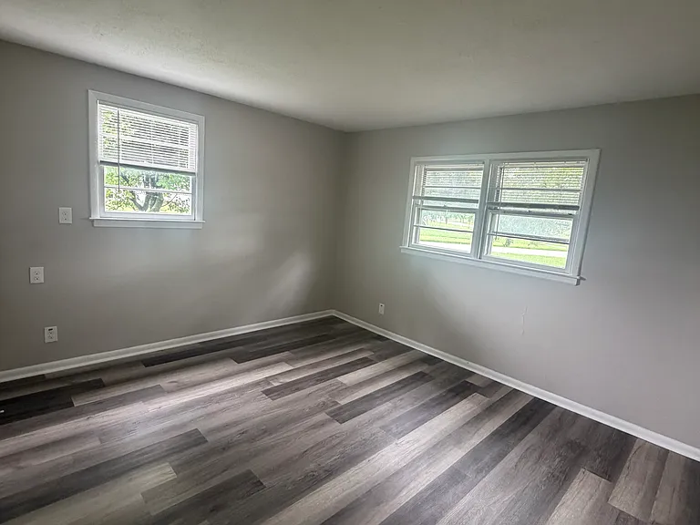 7200 Nathan Hale Way — Photo 17