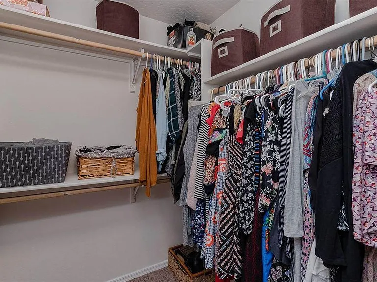 Master Room Walk in Closet