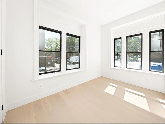 3rd image of 704 8th Ave APT 1F