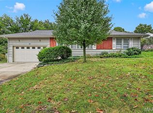 1472 Grant Rd, Saint Louis, MO 63119
