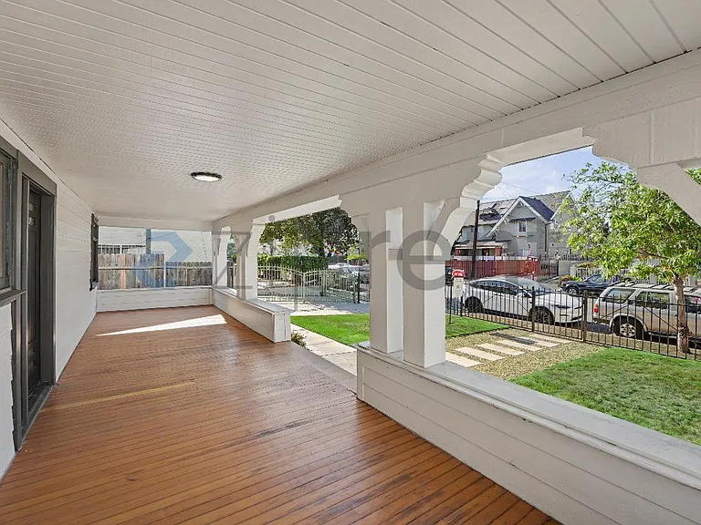 1676 W 24th St — Photo 7