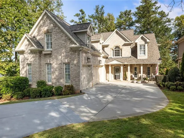 3962 Erin Dr, Alpharetta, GA 30022