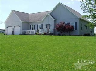 1143 W Division Rd, Huntington, IN 46750