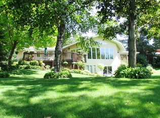 28 E Golden Lake Rd, Circle Pines, MN 55014