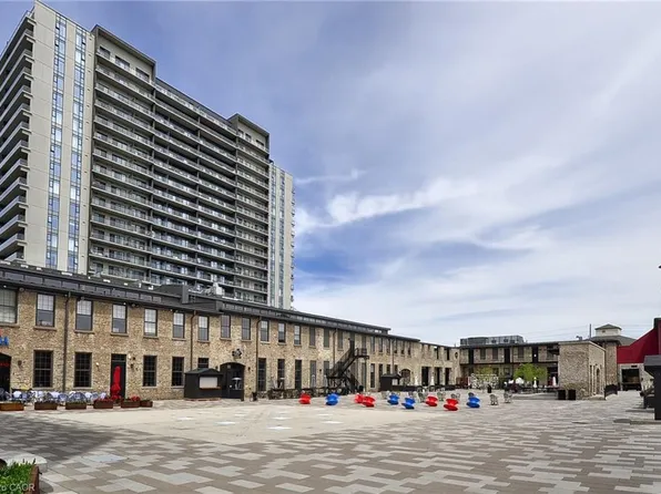 50 Grand Ave S #903, Cambridge, ON N1S 0C2