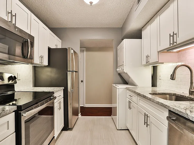1608 Redbird Cv — Photo 8