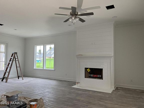 3rd image of 204 Capetown Ave