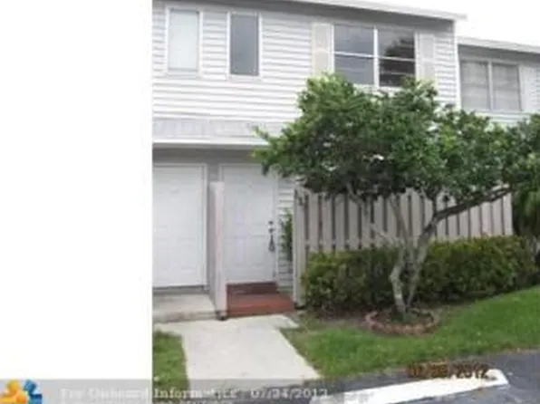 127 SW 3rd St, Pompano Beach, FL 33060