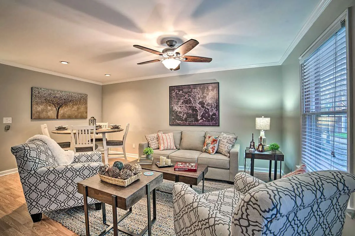 1 bed, 703 sqft, $2,000 — Photo 3