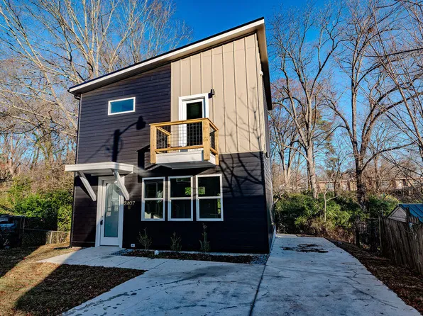 2407 Hart St #B, Durham, NC 27703