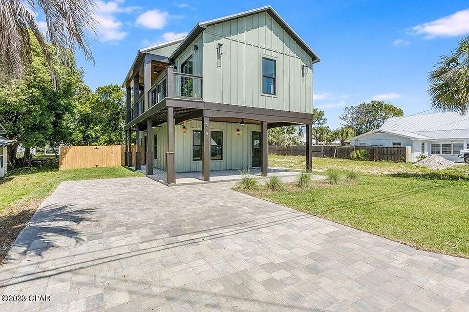 1st image of 219 15th St