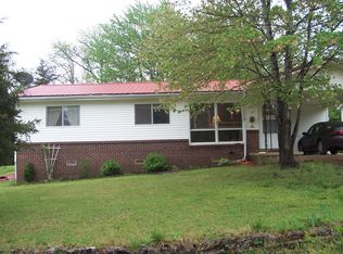 120 W Sherwood Dr, Diamond City, AR 72644
