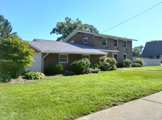 618 Fall St, Spring Lake, MI 49456