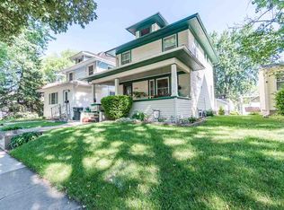 1722 W 3rd St, Waterloo, IA 50701