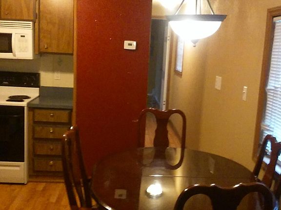 kitchen / Dining Table