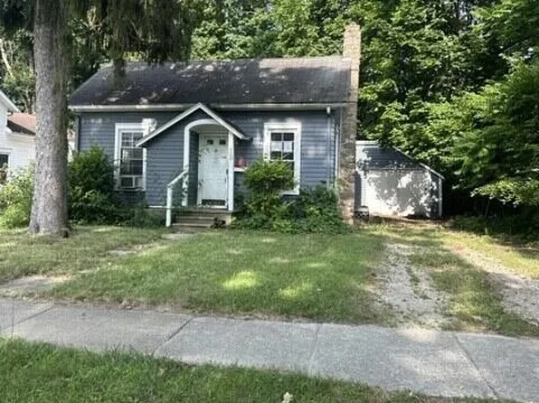 420 Prairie St, Charlotte, MI 48813