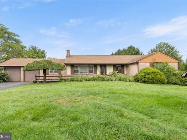 919 Diamond St, Sellersville, PA 18960