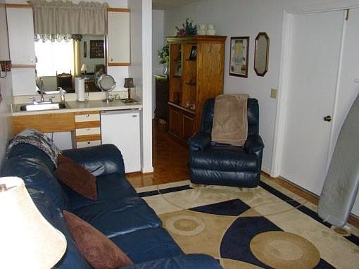 5th image of 765 S 18th St
