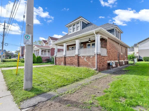 172 Giles Blvd E, Windsor, ON N9A 4B9