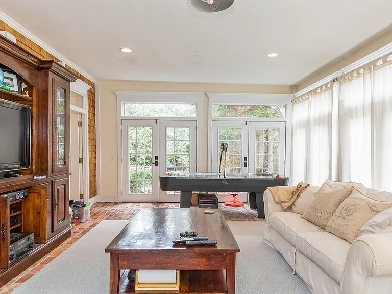 89 Whooping Hollow Rd — Photo 7