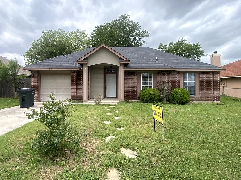 2707 Starling Dr — Photo 1