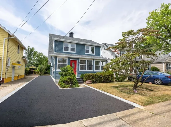 3 Nassau Boulevard, Malverne, NY 11565