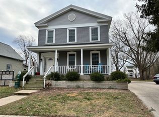 1312 Columbus Ave APT 1, Grand Haven, MI 49417